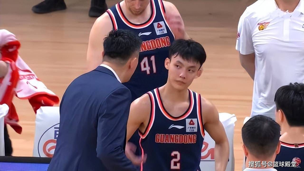 电影是四维空间的艺术，声画结合的叙事，使人们直观地在时间推移中看到听到感到世界在特定空间里的运动和变化。